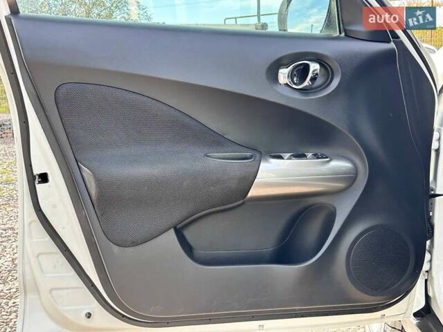 Белый Ниссан Жук, объемом двигателя 1.6 л и пробегом 152 тыс. км за 10200 $, фото 10 на Automoto.ua