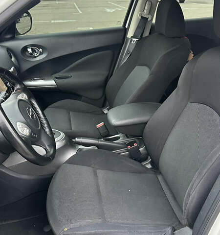 Белый Ниссан Жук, объемом двигателя 1.6 л и пробегом 123 тыс. км за 12000 $, фото 7 на Automoto.ua