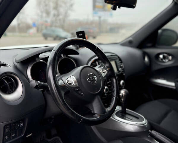 Білий Ніссан Жук, об'ємом двигуна 1.6 л та пробігом 130 тис. км за 10500 $, фото 11 на Automoto.ua