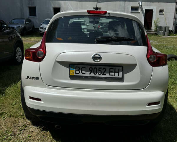 Білий Ніссан Жук, об'ємом двигуна 1.6 л та пробігом 88 тис. км за 12000 $, фото 5 на Automoto.ua