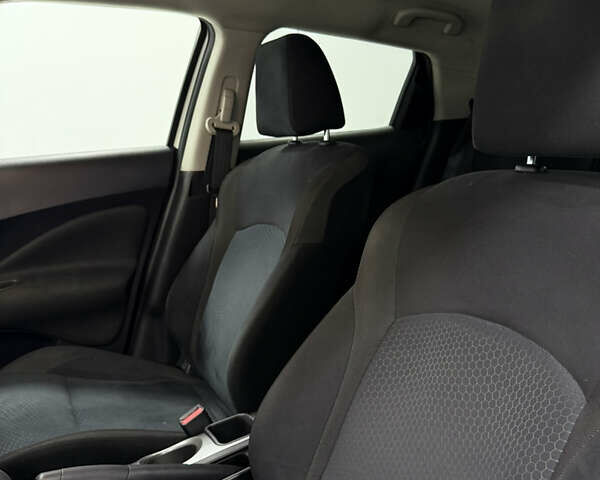 Белый Ниссан Жук, объемом двигателя 1.6 л и пробегом 140 тыс. км за 9900 $, фото 15 на Automoto.ua