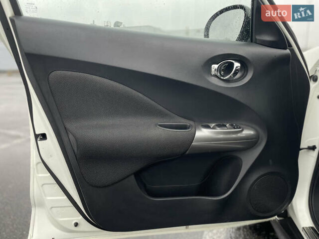 Білий Ніссан Жук, об'ємом двигуна 1.6 л та пробігом 121 тис. км за 10600 $, фото 7 на Automoto.ua