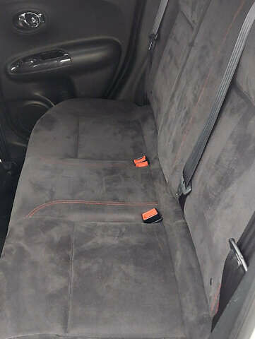 Белый Ниссан Жук, объемом двигателя 1.62 л и пробегом 180 тыс. км за 12500 $, фото 12 на Automoto.ua