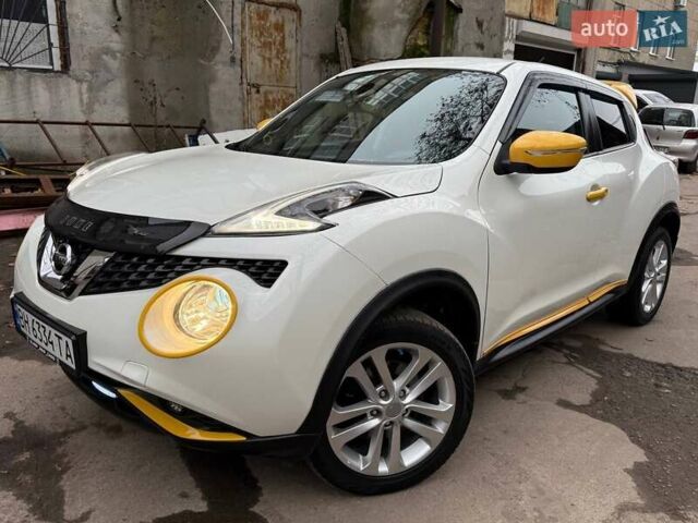 Белый Ниссан Жук, объемом двигателя 1.6 л и пробегом 106 тыс. км за 10700 $, фото 1 на Automoto.ua