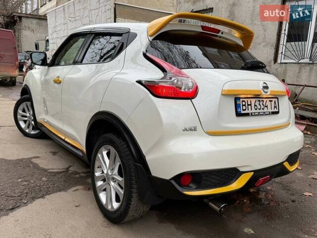 Белый Ниссан Жук, объемом двигателя 1.6 л и пробегом 106 тыс. км за 10700 $, фото 15 на Automoto.ua