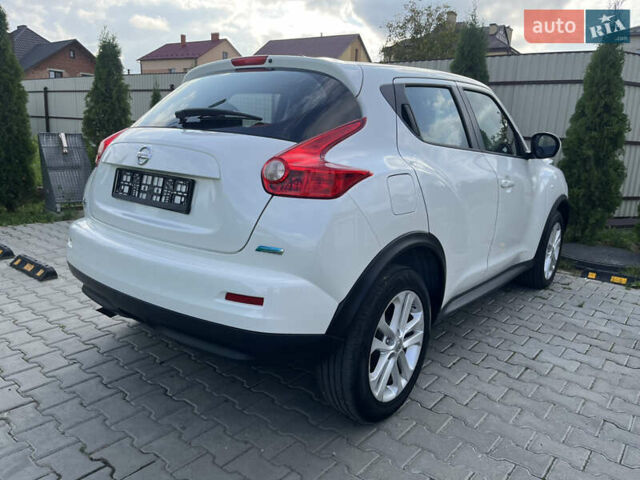 Белый Ниссан Жук, объемом двигателя 1.6 л и пробегом 123 тыс. км за 9390 $, фото 27 на Automoto.ua