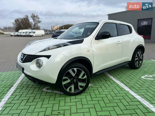 Белый Ниссан Жук, объемом двигателя 1.5 л и пробегом 240 тыс. км за 10950 $, фото 1 на Automoto.ua