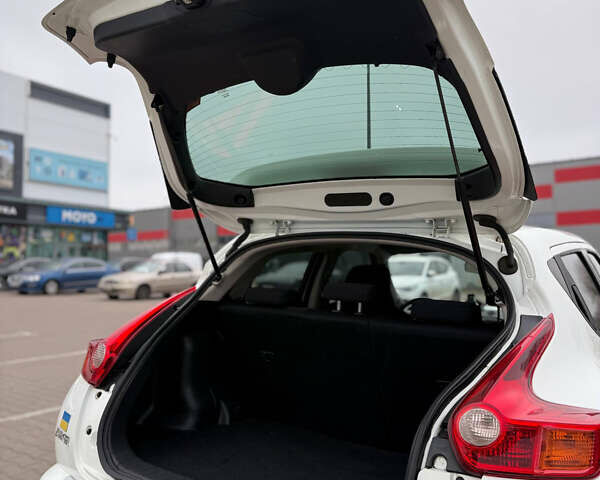 Білий Ніссан Жук, об'ємом двигуна 1.6 л та пробігом 130 тис. км за 10500 $, фото 31 на Automoto.ua