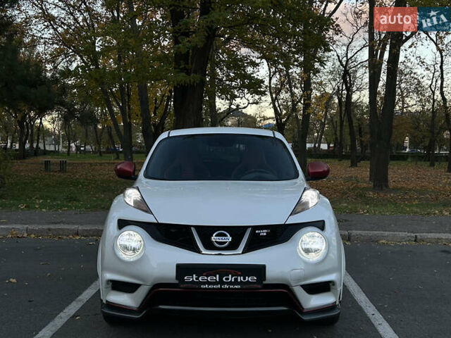 Белый Ниссан Жук, объемом двигателя 1.6 л и пробегом 113 тыс. км за 12699 $, фото 1 на Automoto.ua