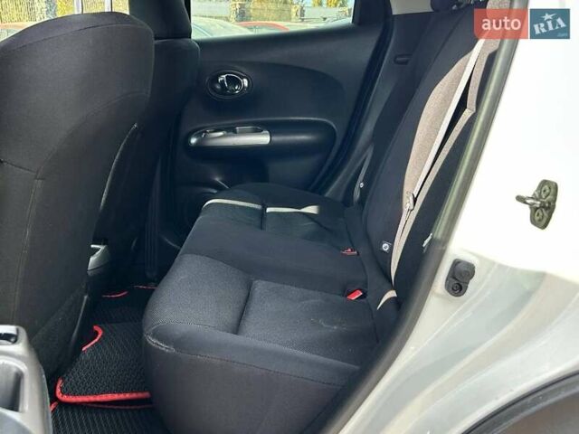 Белый Ниссан Жук, объемом двигателя 1.6 л и пробегом 152 тыс. км за 10200 $, фото 28 на Automoto.ua