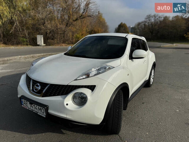 Белый Ниссан Жук, объемом двигателя 1.6 л и пробегом 60 тыс. км за 12999 $, фото 21 на Automoto.ua