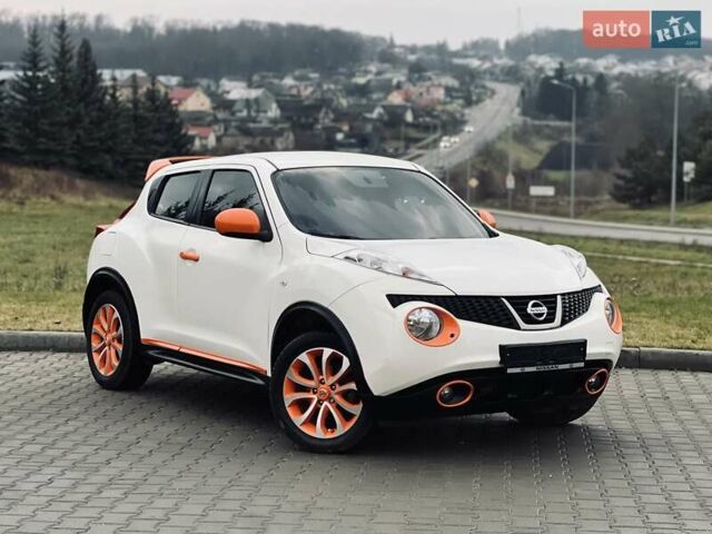 Белый Ниссан Жук, объемом двигателя 1.6 л и пробегом 107 тыс. км за 8999 $, фото 3 на Automoto.ua