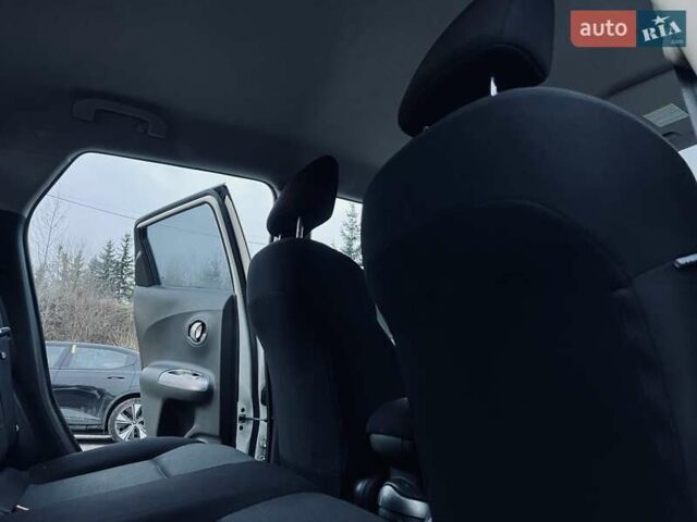 Белый Ниссан Жук, объемом двигателя 1.6 л и пробегом 107 тыс. км за 8999 $, фото 27 на Automoto.ua