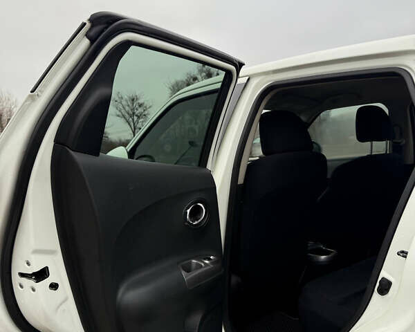 Білий Ніссан Жук, об'ємом двигуна 1.6 л та пробігом 130 тис. км за 10500 $, фото 28 на Automoto.ua