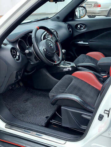 Белый Ниссан Жук, объемом двигателя 1.62 л и пробегом 180 тыс. км за 10950 $, фото 13 на Automoto.ua