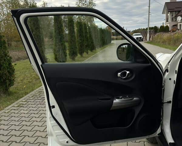 Ниссан Жук 2014 в Ровно на Automoto.ua Белый Ниссан Жук, объемом двигателя 1.5 л и пробегом 105 тыс. км за 11400 $, фото 20 на Automoto.ua