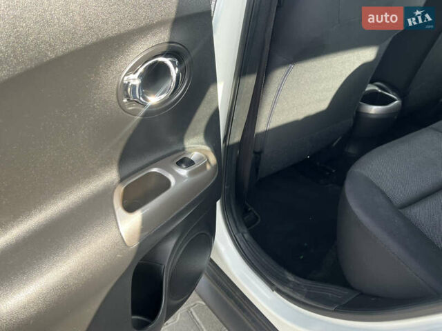 Белый Ниссан Жук, объемом двигателя 1.6 л и пробегом 123 тыс. км за 9390 $, фото 23 на Automoto.ua