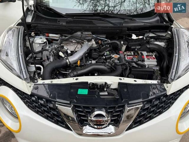 Белый Ниссан Жук, объемом двигателя 1.6 л и пробегом 106 тыс. км за 10700 $, фото 22 на Automoto.ua