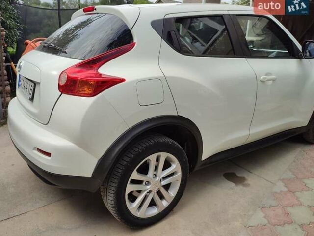 Белый Ниссан Жук, объемом двигателя 1.6 л и пробегом 158 тыс. км за 12300 $, фото 1 на Automoto.ua
