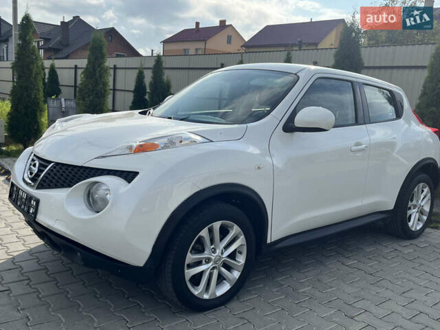 Белый Ниссан Жук, объемом двигателя 1.6 л и пробегом 123 тыс. км за 9390 $, фото 1 на Automoto.ua