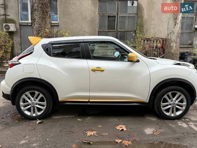 Белый Ниссан Жук, объемом двигателя 1.6 л и пробегом 106 тыс. км за 10700 $, фото 8 на Automoto.ua