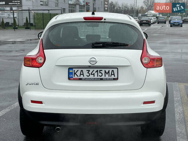 Білий Ніссан Жук, об'ємом двигуна 1.6 л та пробігом 121 тис. км за 10600 $, фото 4 на Automoto.ua