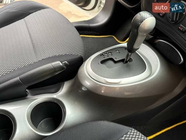 Белый Ниссан Жук, объемом двигателя 1.6 л и пробегом 106 тыс. км за 10700 $, фото 43 на Automoto.ua