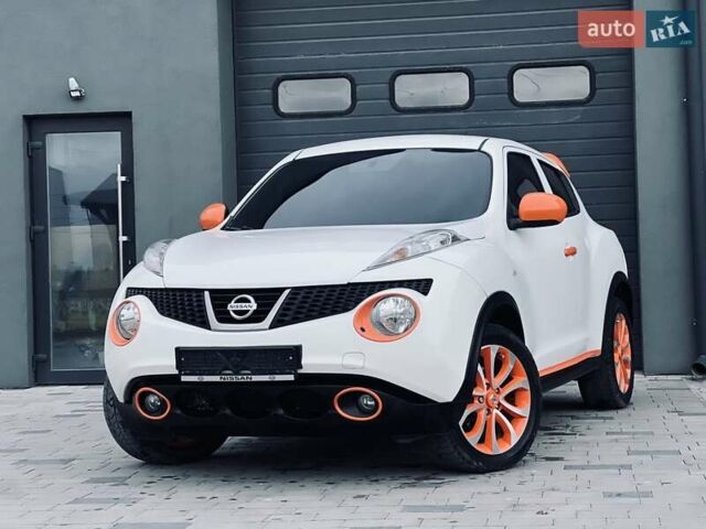Белый Ниссан Жук, объемом двигателя 1.6 л и пробегом 107 тыс. км за 8999 $, фото 5 на Automoto.ua