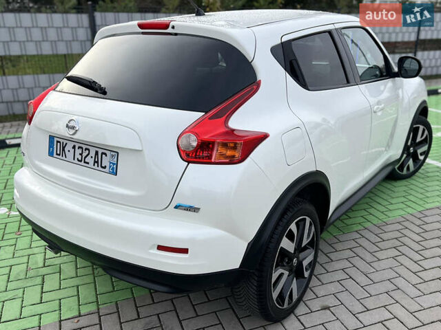 Белый Ниссан Жук, объемом двигателя 1.5 л и пробегом 240 тыс. км за 10950 $, фото 4 на Automoto.ua