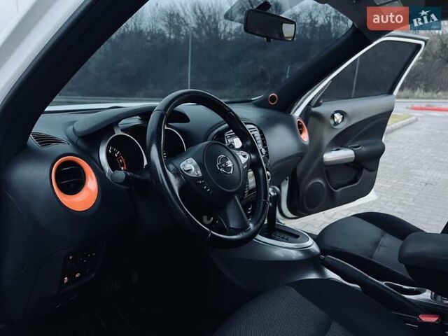 Белый Ниссан Жук, объемом двигателя 1.6 л и пробегом 107 тыс. км за 8999 $, фото 19 на Automoto.ua