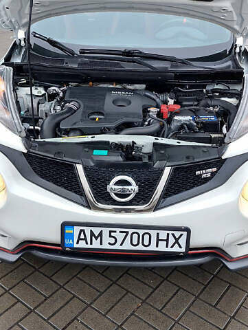 Белый Ниссан Жук, объемом двигателя 1.62 л и пробегом 180 тыс. км за 10950 $, фото 2 на Automoto.ua