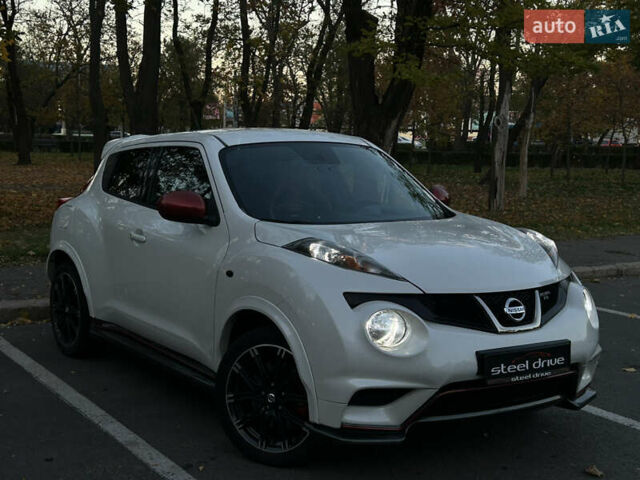 Белый Ниссан Жук, объемом двигателя 1.6 л и пробегом 113 тыс. км за 12699 $, фото 2 на Automoto.ua