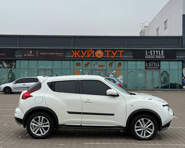 Білий Ніссан Жук, об'ємом двигуна 1.6 л та пробігом 130 тис. км за 10500 $, фото 7 на Automoto.ua