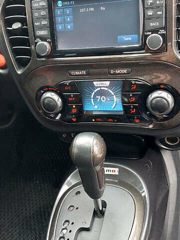 Белый Ниссан Жук, объемом двигателя 1.62 л и пробегом 180 тыс. км за 10950 $, фото 5 на Automoto.ua