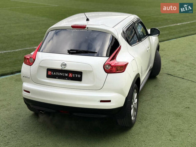 Белый Ниссан Жук, объемом двигателя 1.6 л и пробегом 55 тыс. км за 13300 $, фото 11 на Automoto.ua