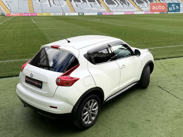 Белый Ниссан Жук, объемом двигателя 1.6 л и пробегом 55 тыс. км за 13300 $, фото 12 на Automoto.ua