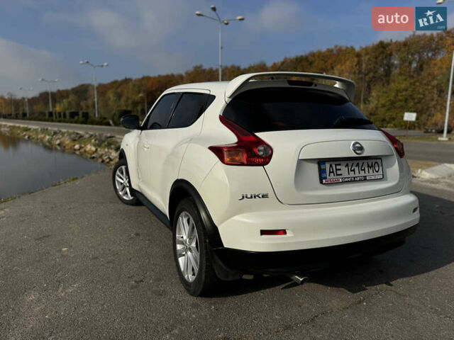 Белый Ниссан Жук, объемом двигателя 1.6 л и пробегом 60 тыс. км за 12999 $, фото 18 на Automoto.ua