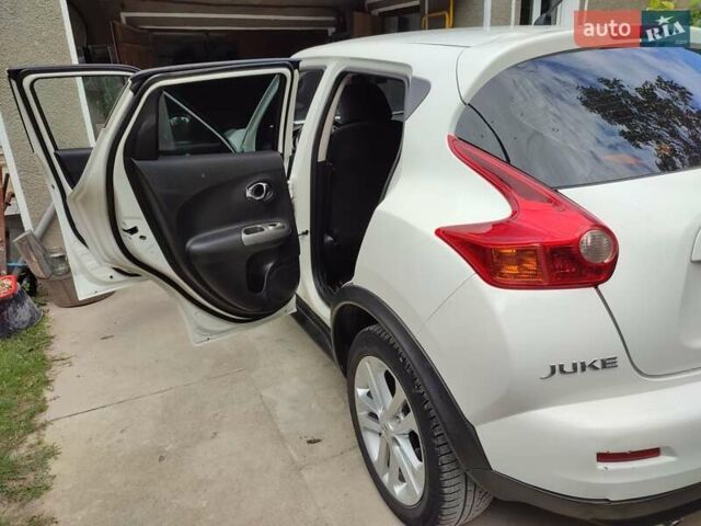 Белый Ниссан Жук, объемом двигателя 1.6 л и пробегом 158 тыс. км за 12300 $, фото 31 на Automoto.ua