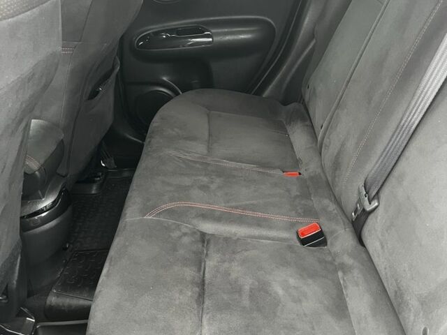 Белый Ниссан Жук, объемом двигателя 1.6 л и пробегом 99 тыс. км за 12800 $, фото 7 на Automoto.ua