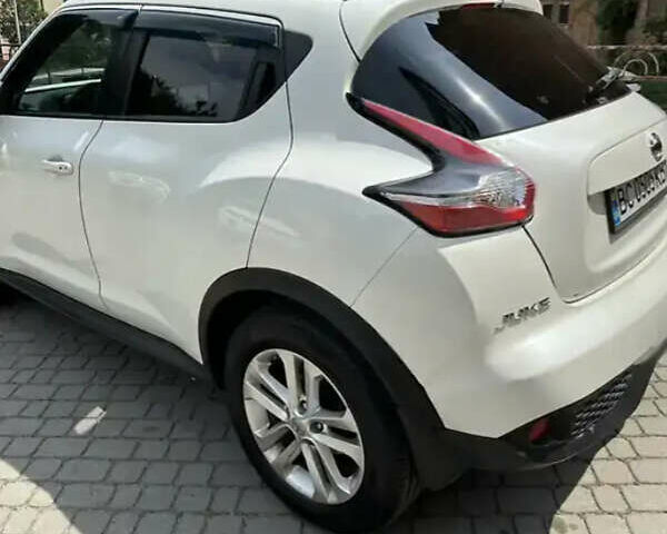 Белый Ниссан Жук, объемом двигателя 1.62 л и пробегом 155 тыс. км за 12500 $, фото 8 на Automoto.ua