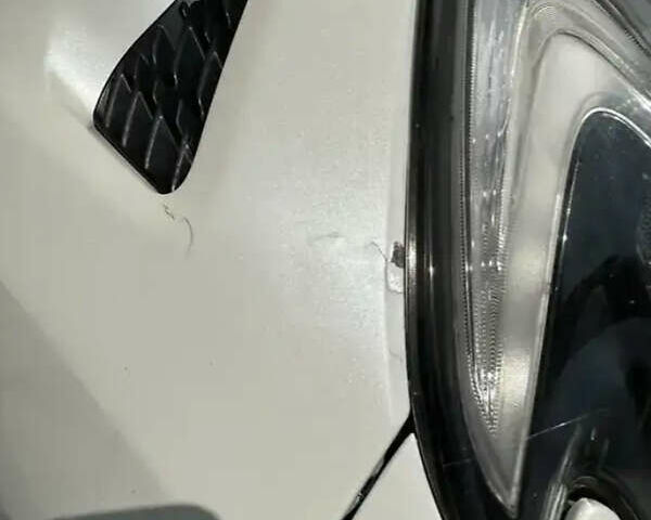 Белый Ниссан Жук, объемом двигателя 1.62 л и пробегом 155 тыс. км за 12500 $, фото 5 на Automoto.ua