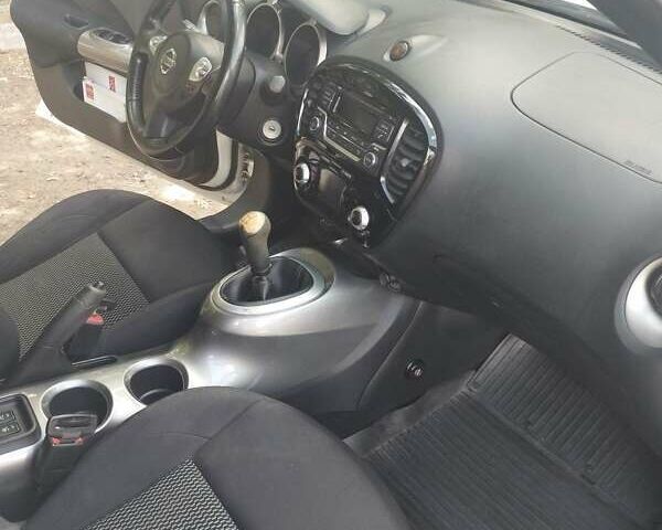 Белый Ниссан Жук, объемом двигателя 1.6 л и пробегом 40 тыс. км за 13500 $, фото 10 на Automoto.ua