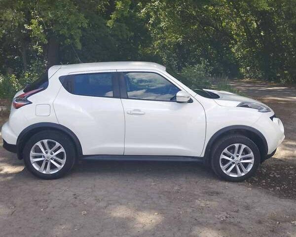 Белый Ниссан Жук, объемом двигателя 1.6 л и пробегом 40 тыс. км за 13500 $, фото 9 на Automoto.ua