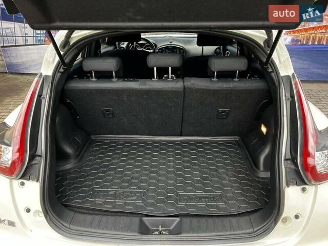 Белый Ниссан Жук, объемом двигателя 1.6 л и пробегом 152 тыс. км за 9857 $, фото 8 на Automoto.ua