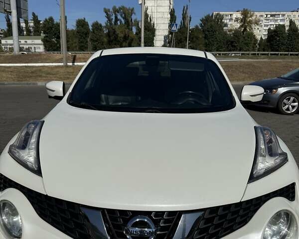 Білий Ніссан Жук, об'ємом двигуна 1.6 л та пробігом 106 тис. км за 15200 $, фото 5 на Automoto.ua