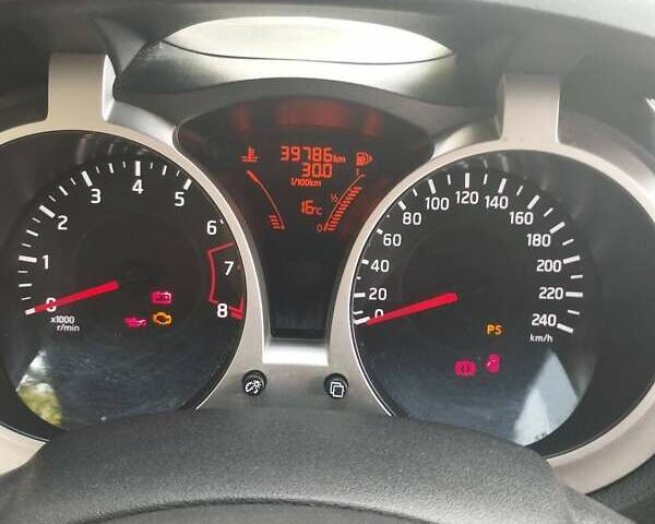 Белый Ниссан Жук, объемом двигателя 1.6 л и пробегом 40 тыс. км за 13500 $, фото 11 на Automoto.ua