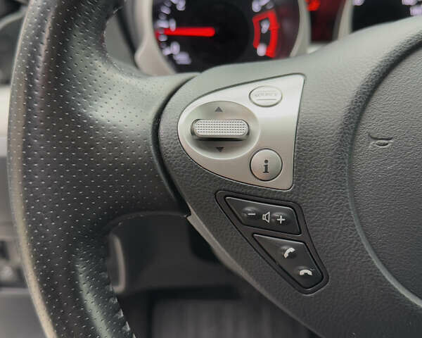 Белый Ниссан Жук, объемом двигателя 1.6 л и пробегом 72 тыс. км за 13700 $, фото 30 на Automoto.ua