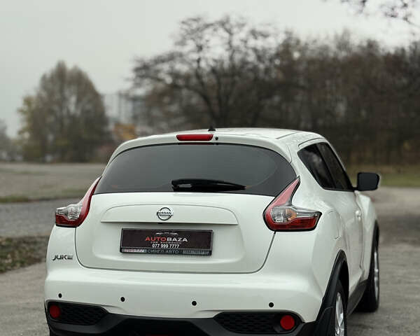 Белый Ниссан Жук, объемом двигателя 1.6 л и пробегом 72 тыс. км за 13700 $, фото 11 на Automoto.ua