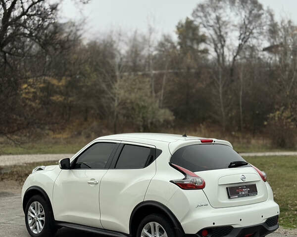 Белый Ниссан Жук, объемом двигателя 1.6 л и пробегом 72 тыс. км за 13700 $, фото 15 на Automoto.ua