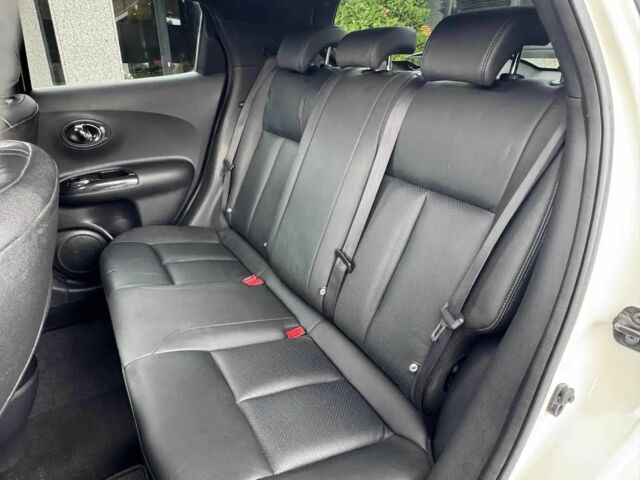 Белый Ниссан Жук, объемом двигателя 1.2 л и пробегом 75 тыс. км за 3300 $, фото 9 на Automoto.ua